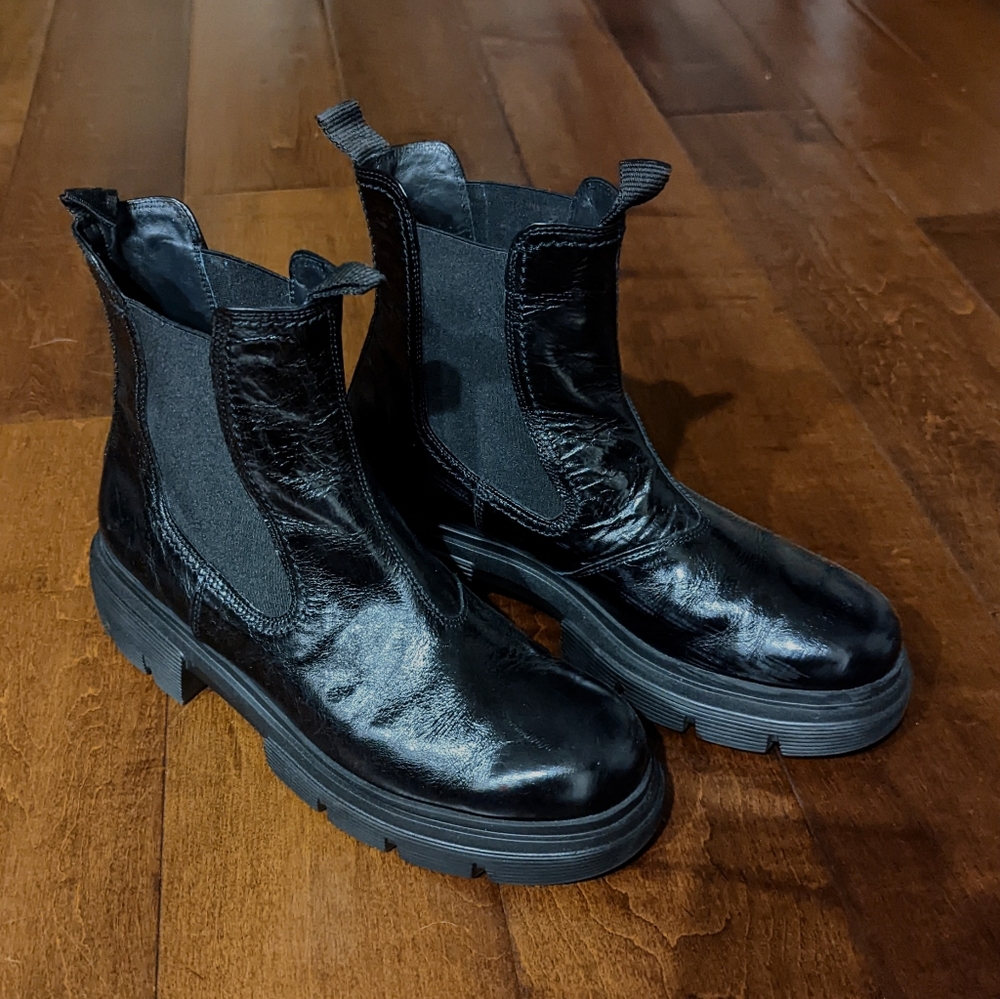 Paul Green Junior Lug Chelsea Boots